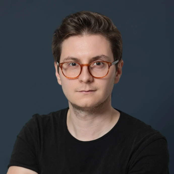 ADAM360 csapattag portréja (férfi) – rendezvénytechnika / operáció